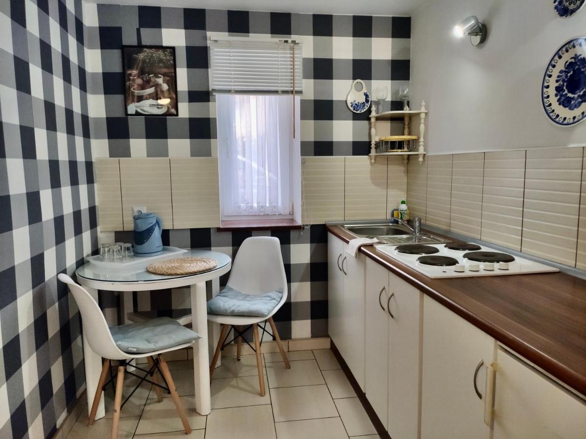 Iwona Pokoje Apartamenty Karwia Exteriör bild